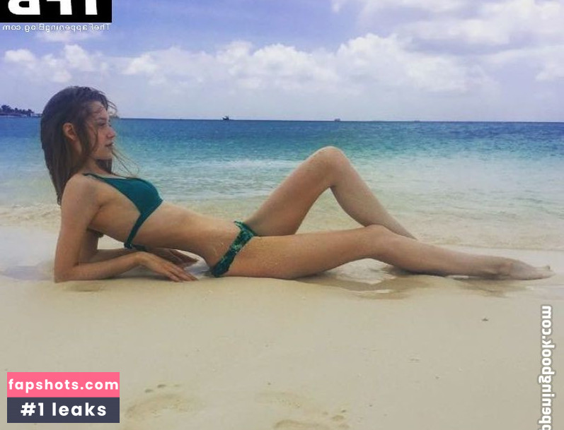 Ivana Teklic gallery photo #6