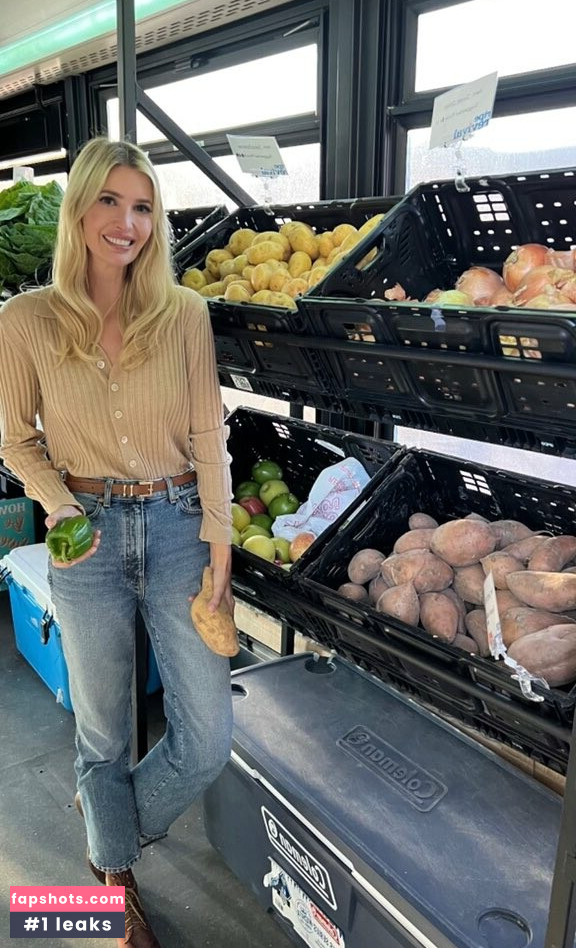 Ivanka Trump gallery photo #238