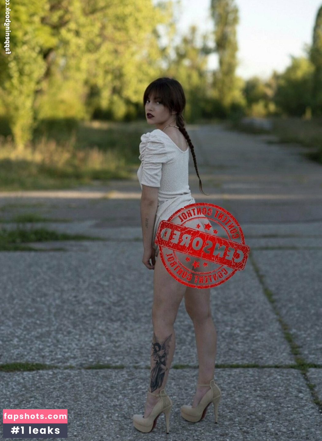 ivonazg Nude Leaks OnlyFans Photos #22 - LeakJerk