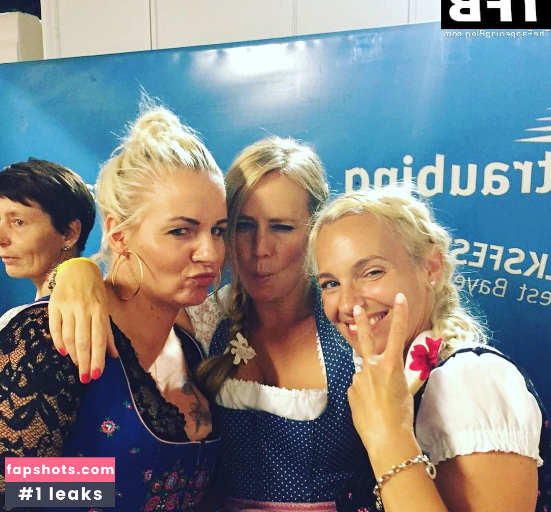 Ivonne Moelders gallery photo #5