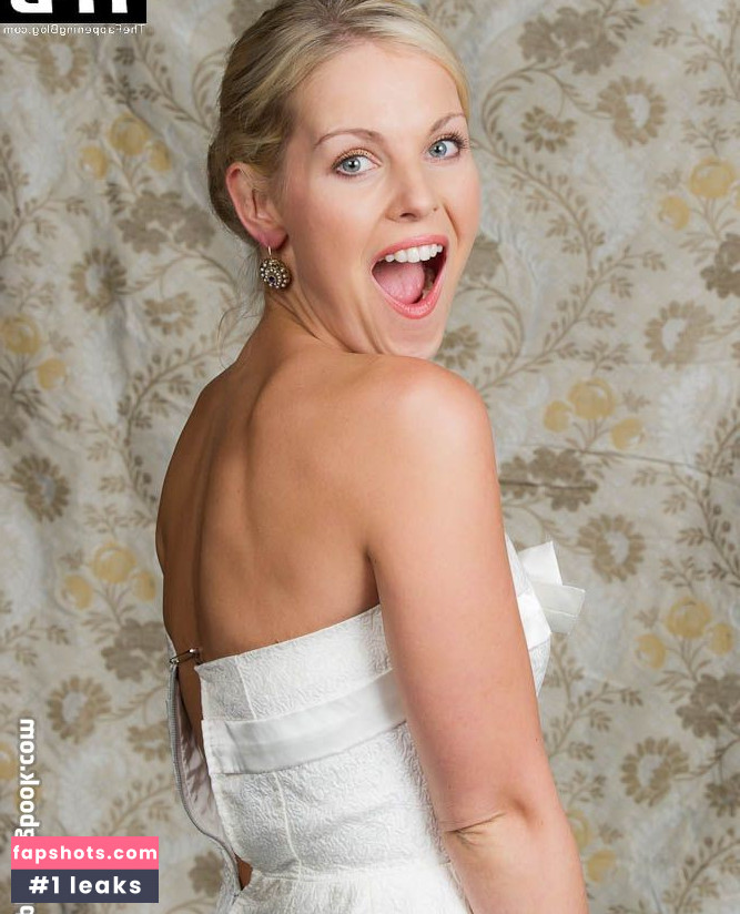 Ivonne Schoenherr gallery photo #21