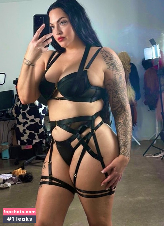 Ivory Marie gallery photo #2