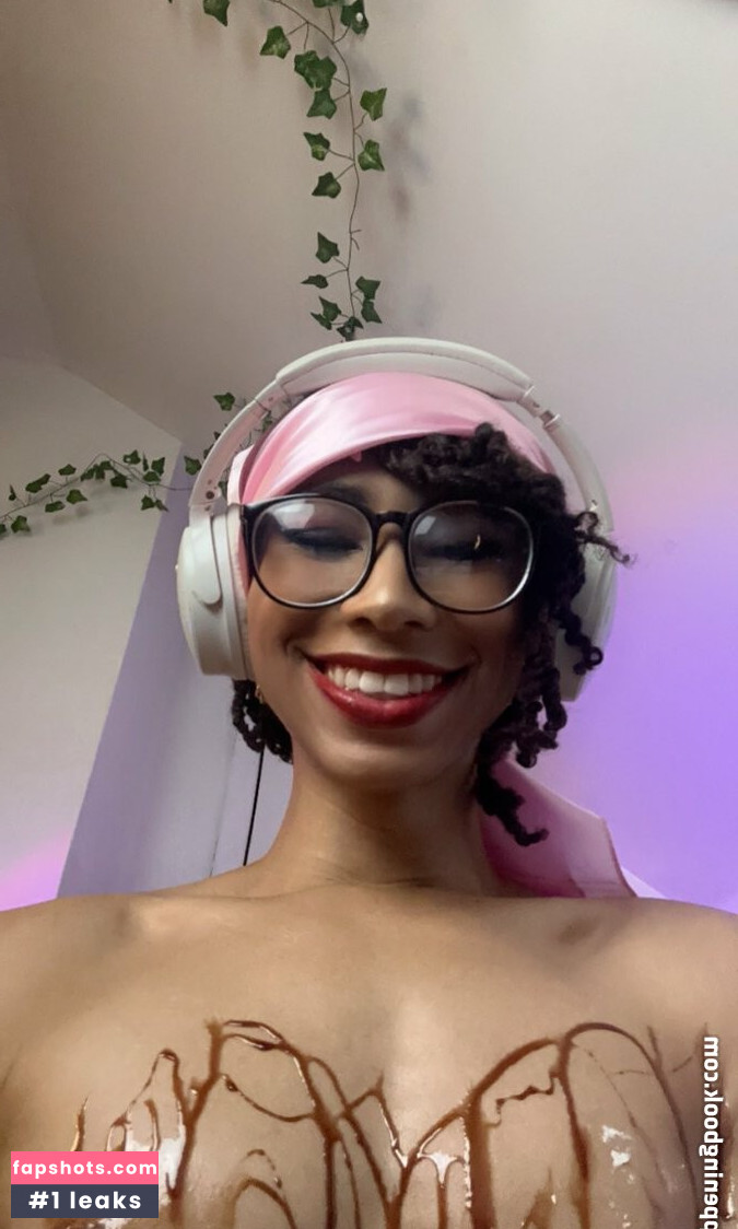 Ivy.eve.scarlet gallery photo #2