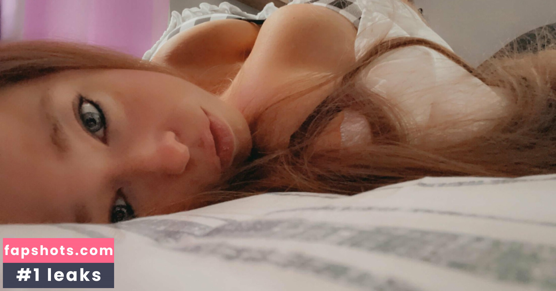 Ivy Mia gallery photo #20