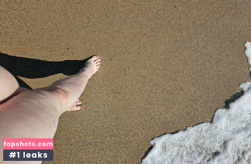 Ivy Rain gallery photo #4