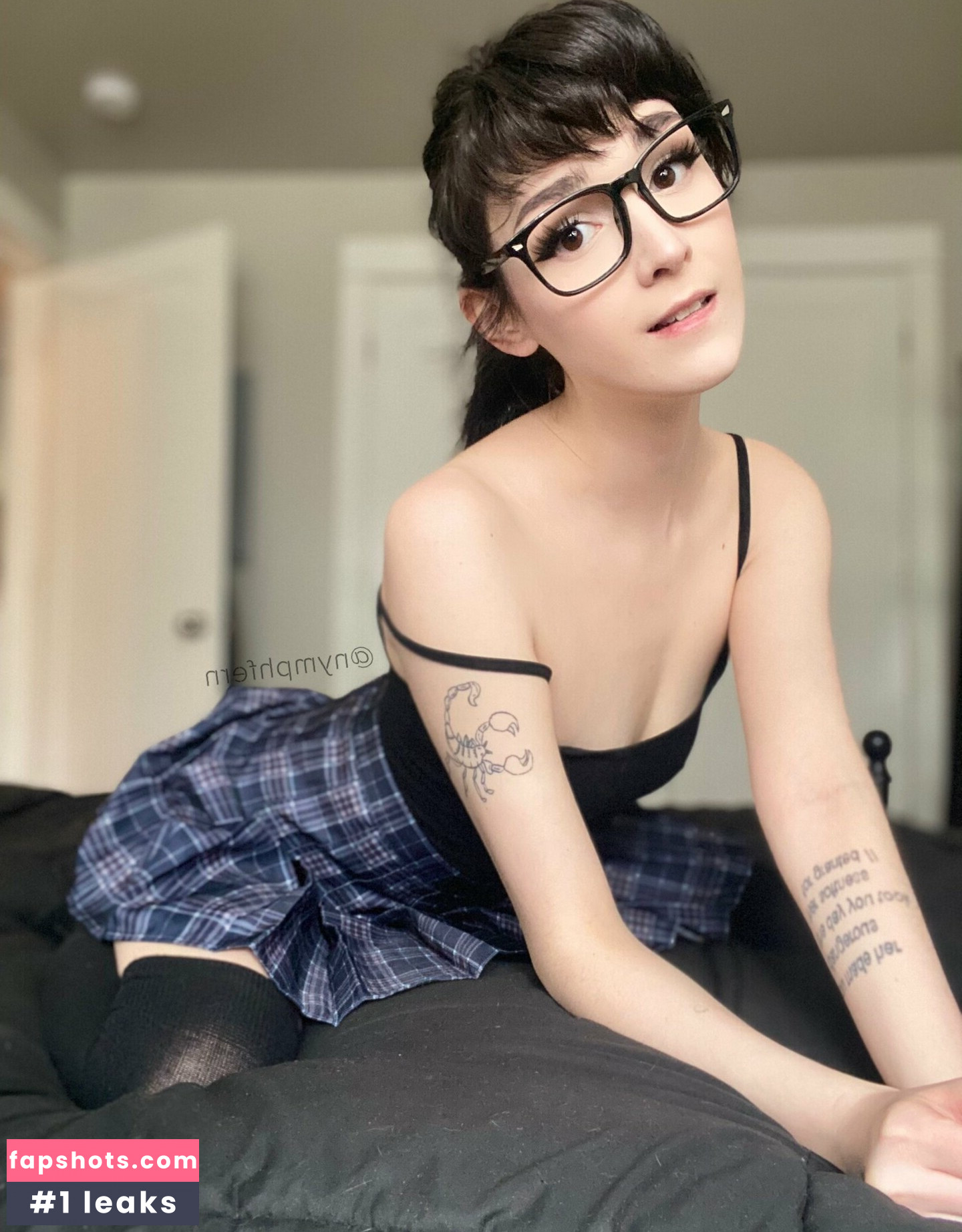 ivyaura gallery photo #28