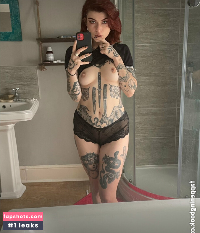 IvyElf nude babe gallery