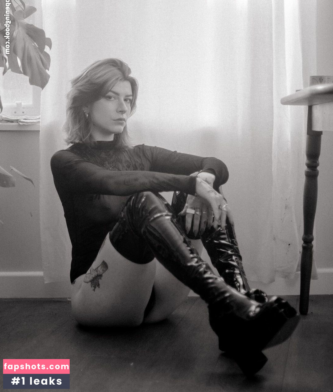 IvyElf gallery photo #38