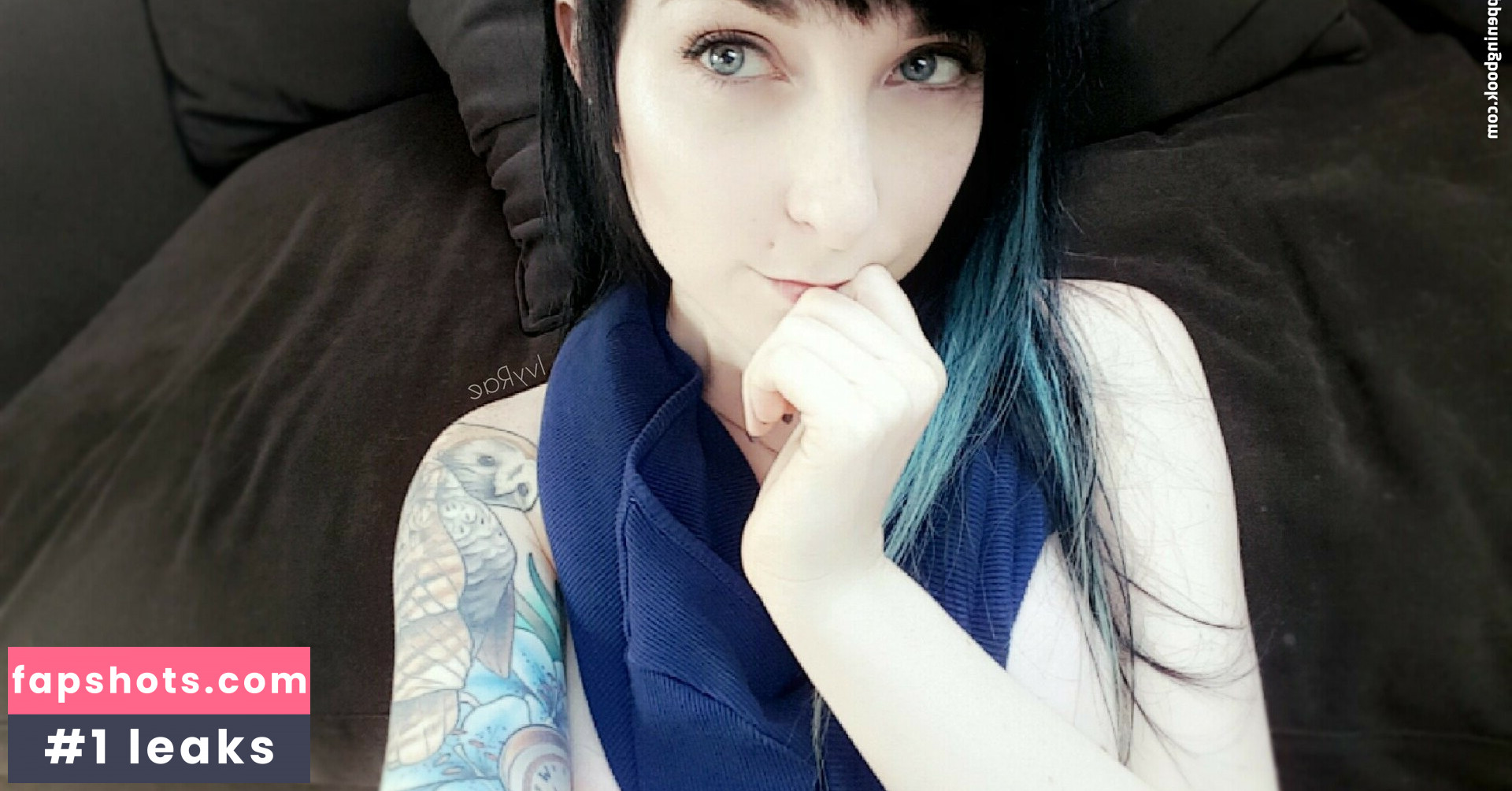 IvyLaura gallery photo #38