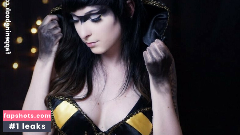 IvyLaura gallery photo #47