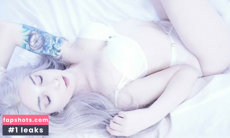 IvyLaura gallery photo #48