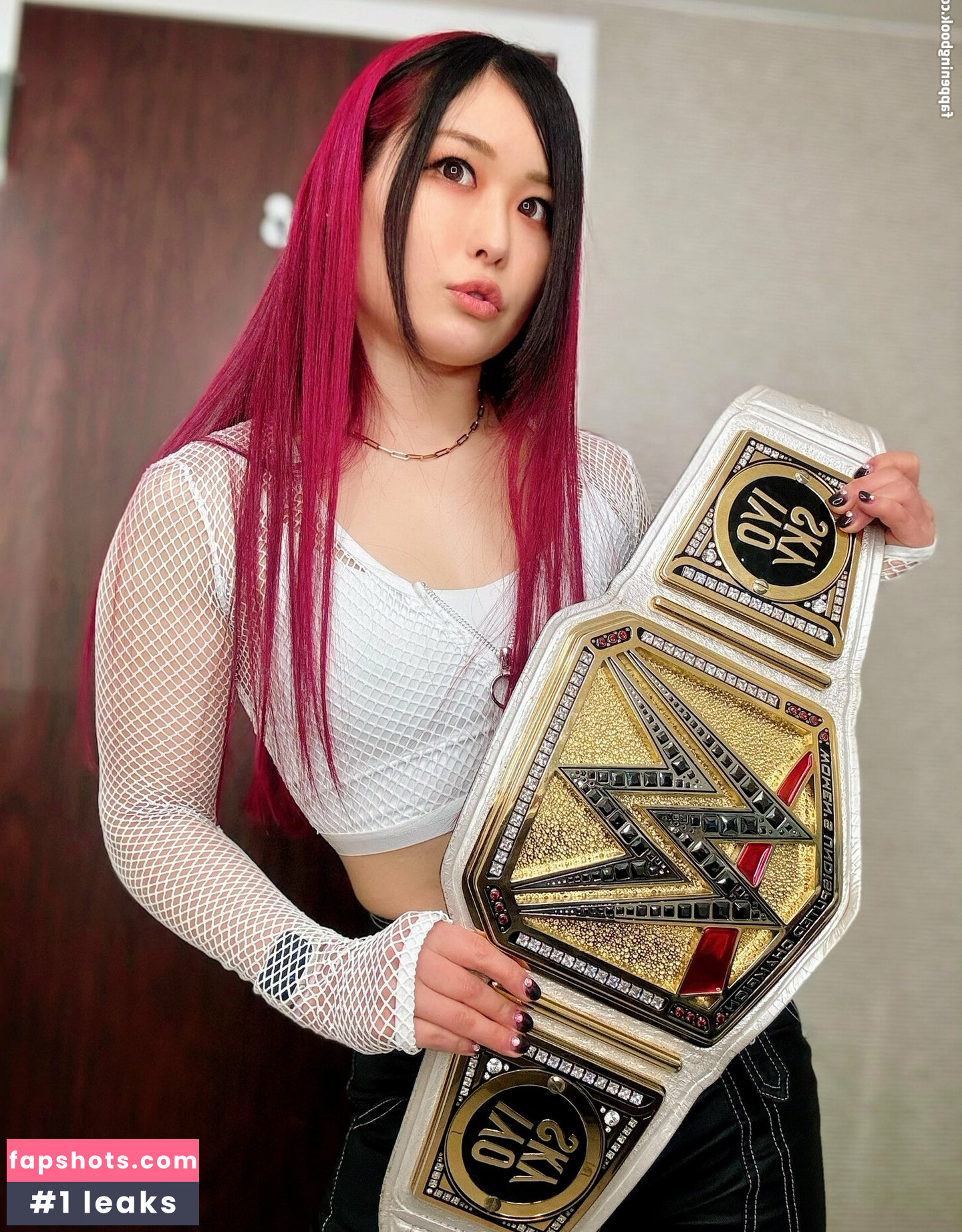 Iyo Sky gallery photo #104