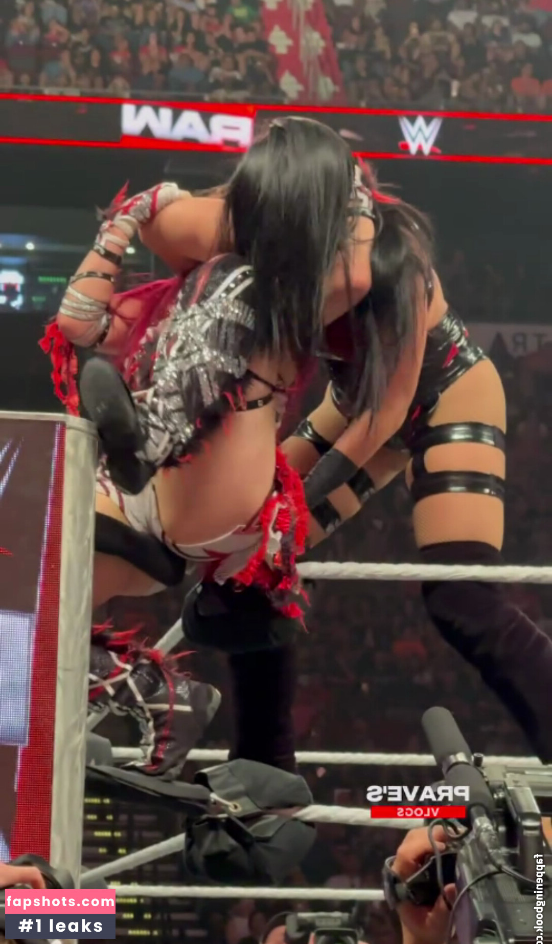 Iyo Sky gallery photo #29