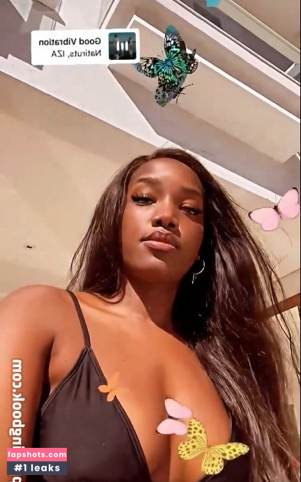 IZA gallery photo #93