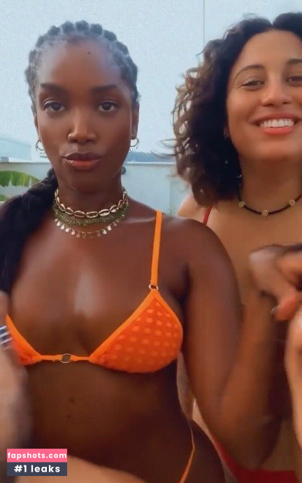 IZA gallery photo #96