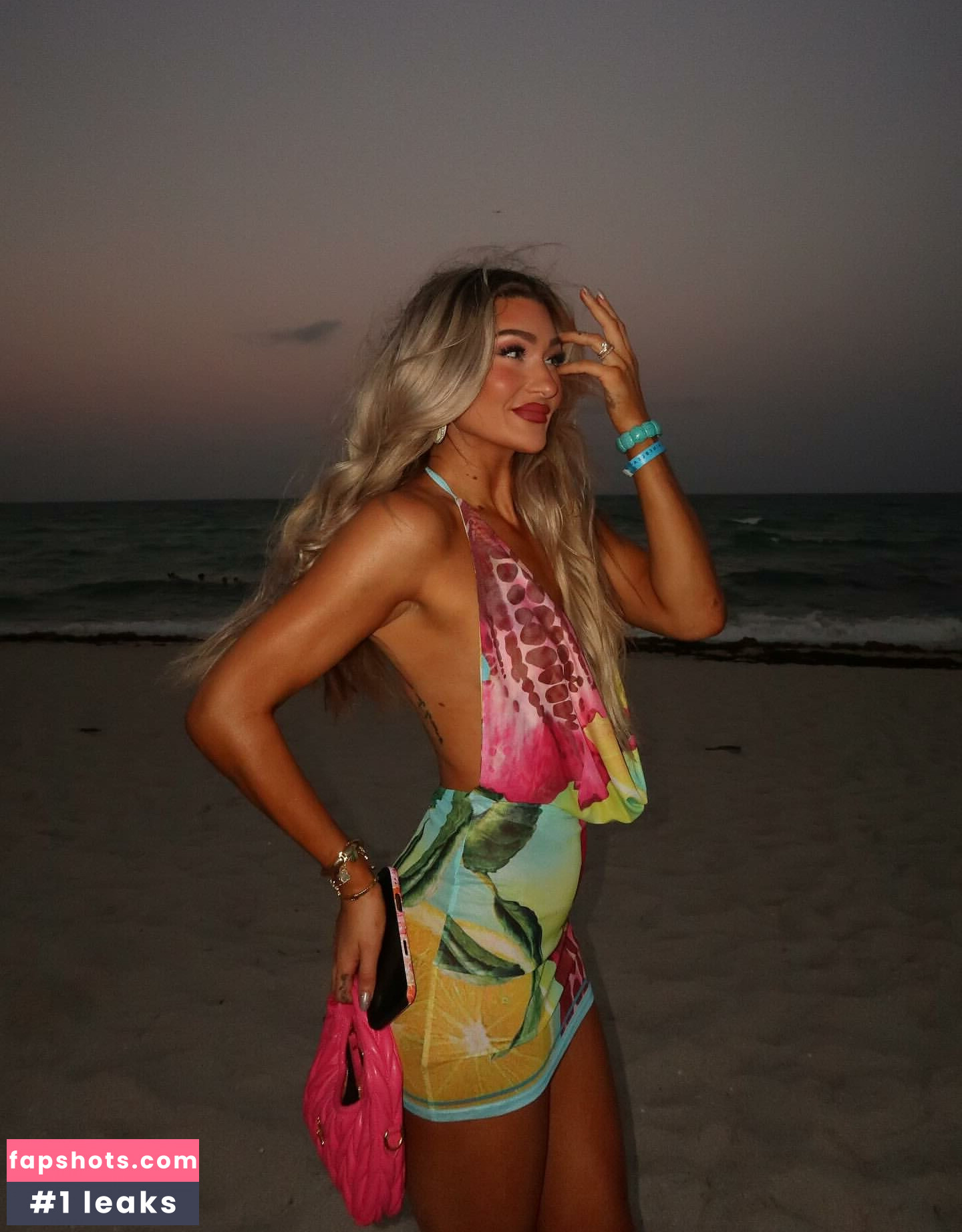 Izzi Dame gallery photo #54