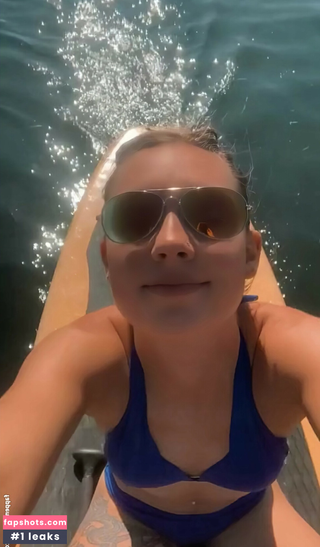 Izziyo14 gallery photo #9