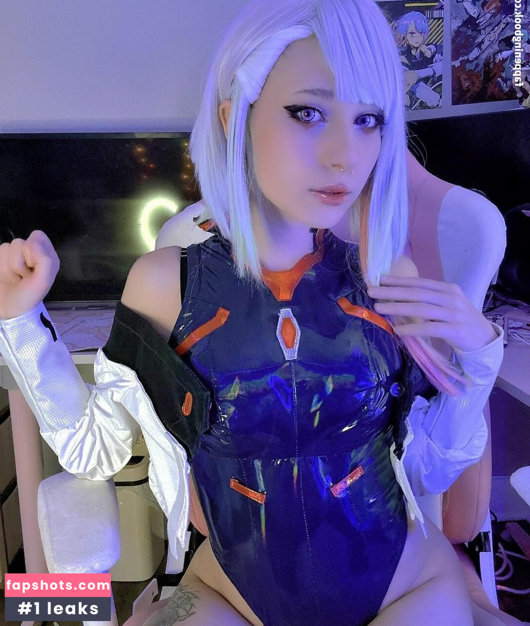 _izzy_1014_cosplay_ gallery photo #10