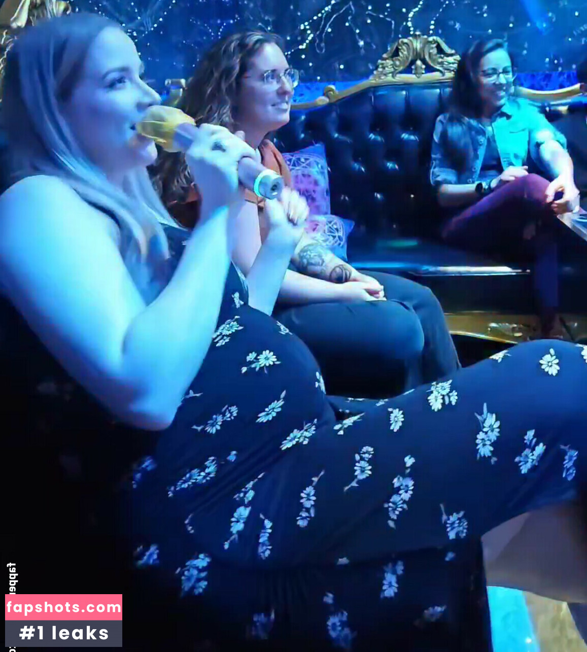 Izzy G gallery photo #113