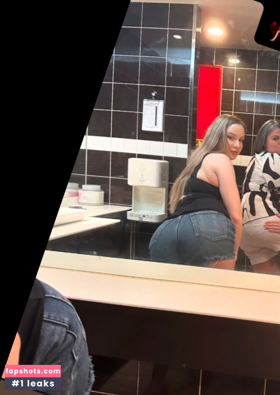 Izzy G gallery photo #69