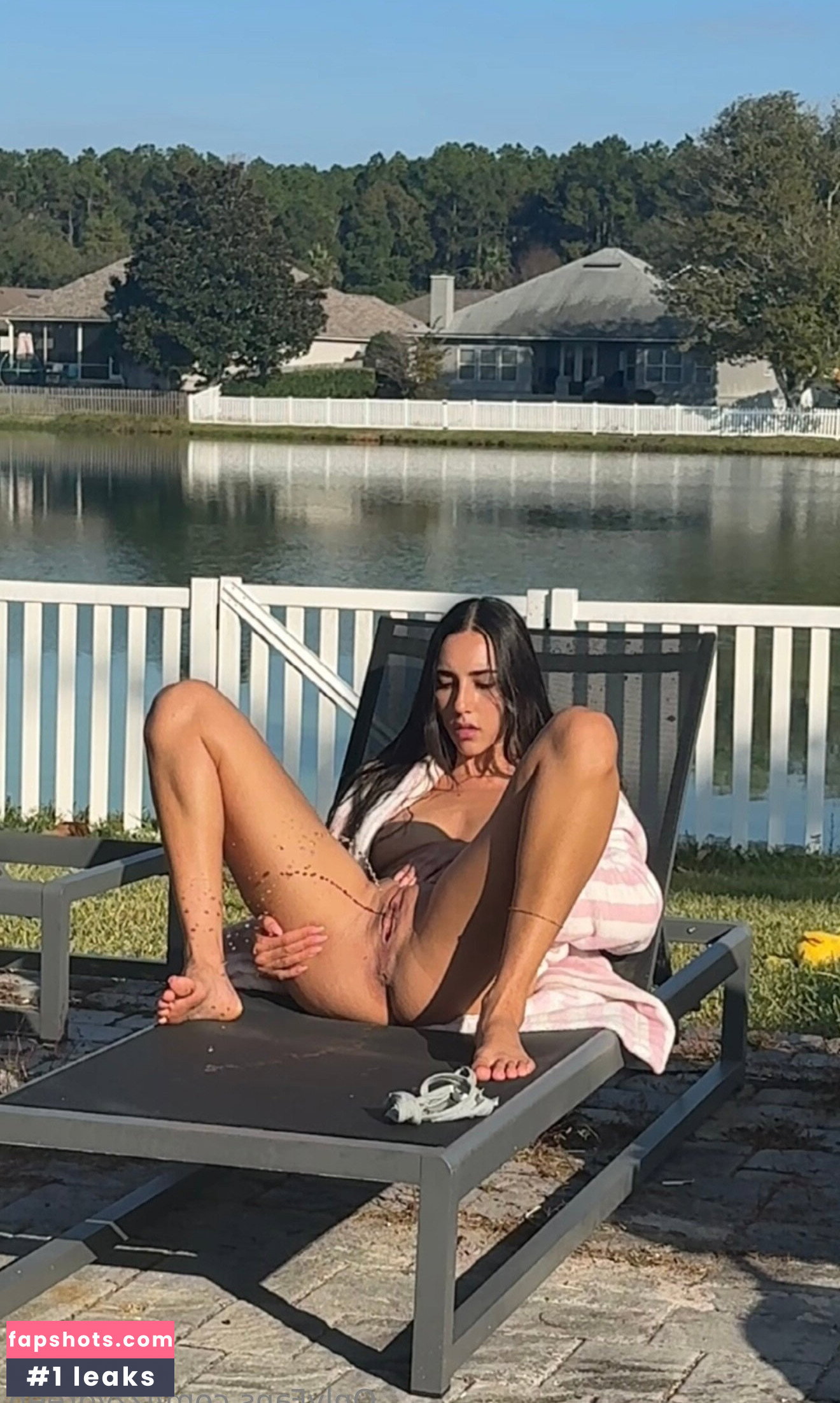 Izzy Green gallery photo #134