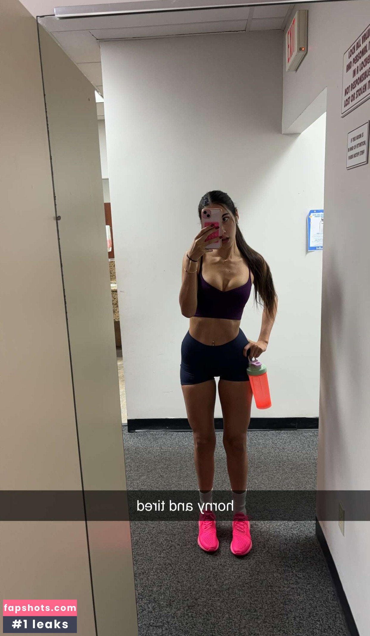 Izzy Green gallery photo #1365