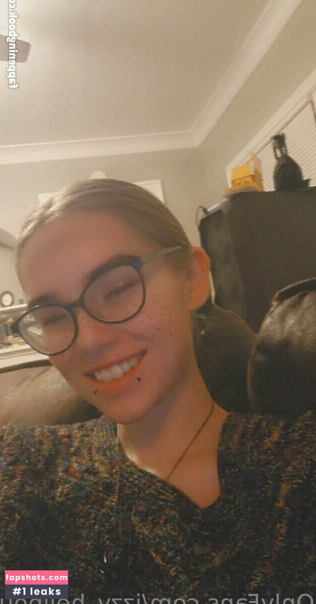 izzy_hellbourne gallery photo #38