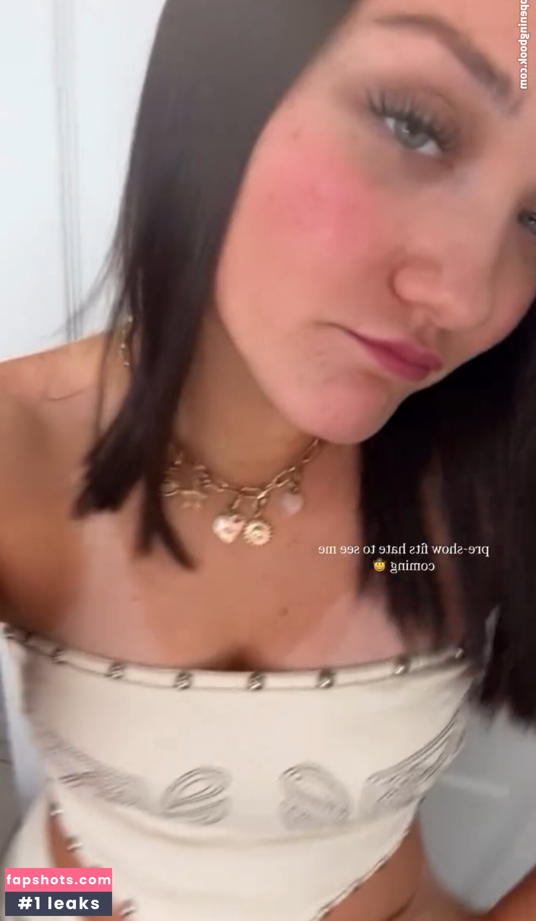 Izzy Moreno Nude Leaks OnlyFans Photos #11 - LeakJerk