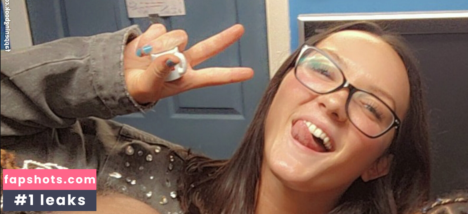 Izzy Moreno Nude Leaks OnlyFans Photos #28 - LeakJerk