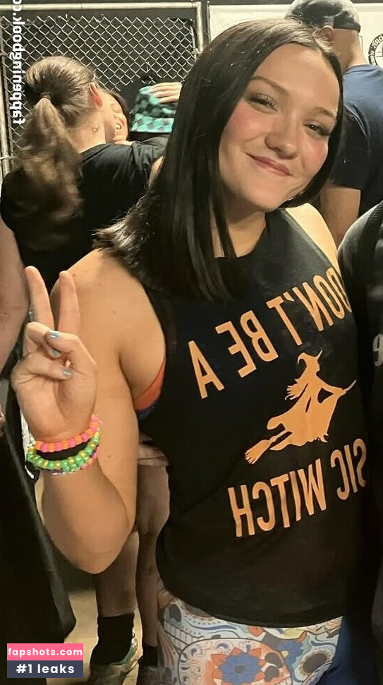 Izzy Moreno Nude Leaks OnlyFans Photos #29 - LeakJerk