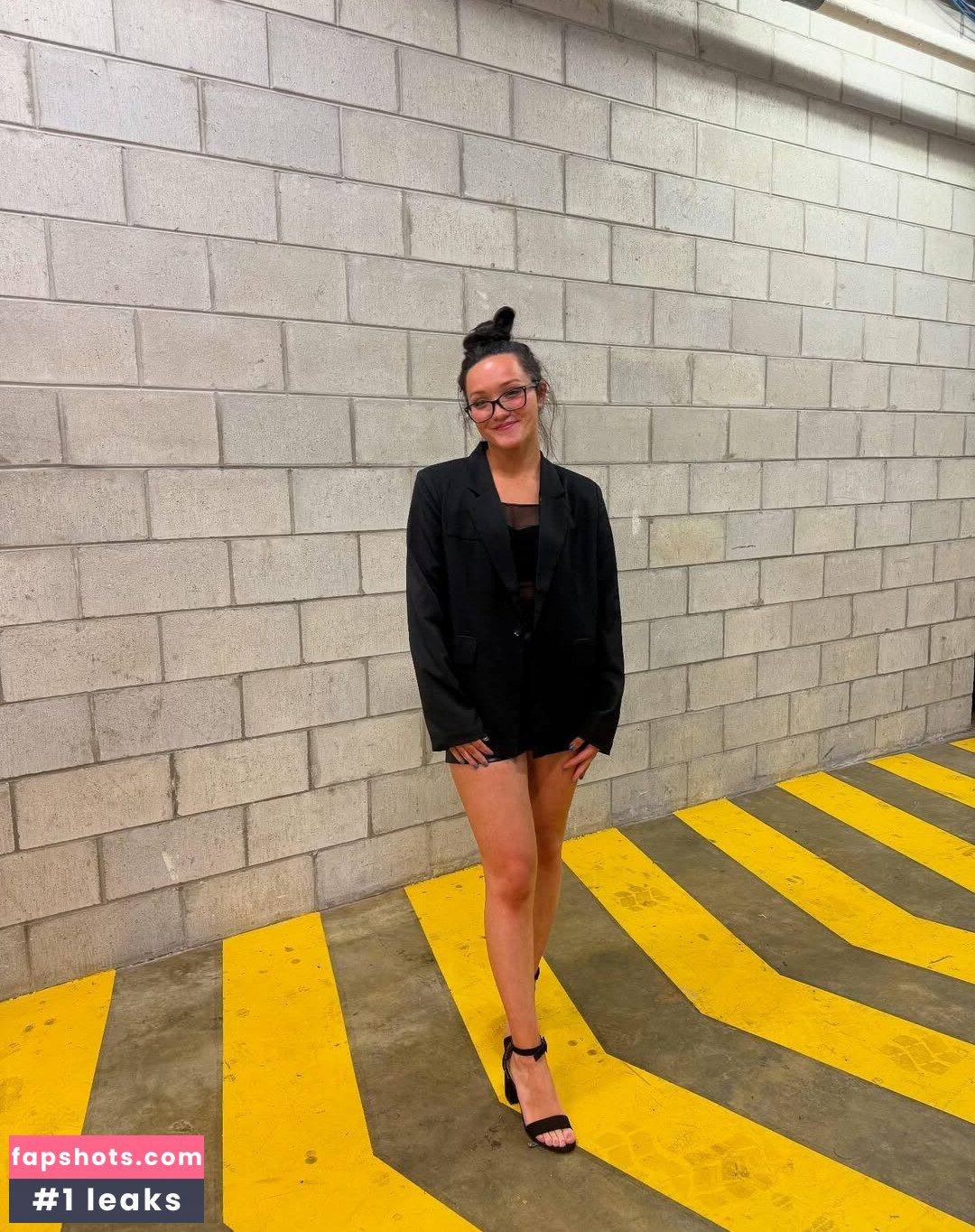 Izzy Moreno Nude Leaks OnlyFans Photos #49 - LeakJerk