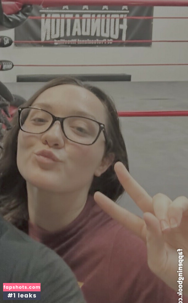 Izzy Moreno Nude Leaks OnlyFans Photos #56 - LeakJerk