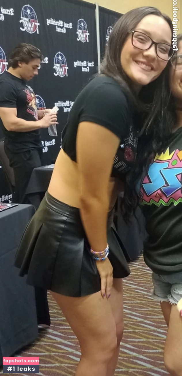 Izzy Moreno Nude Leaks OnlyFans Photos #60 - LeakJerk