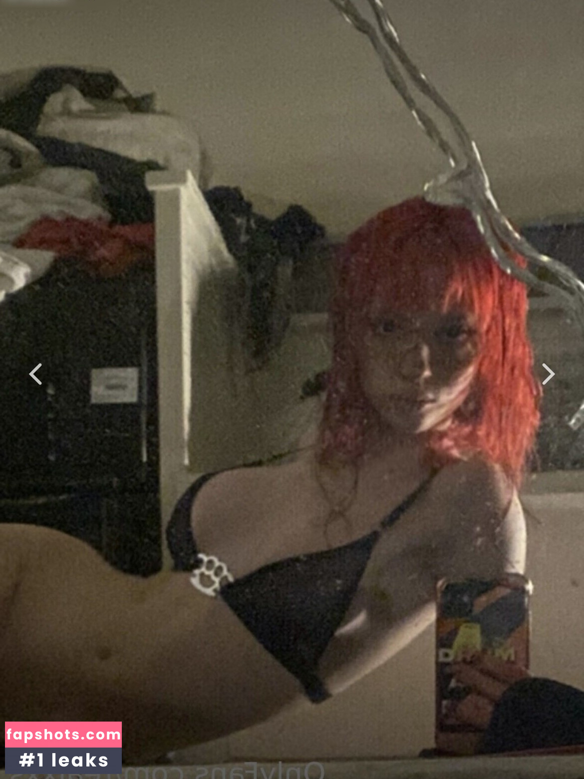 Izzy Rojo gallery photo #2