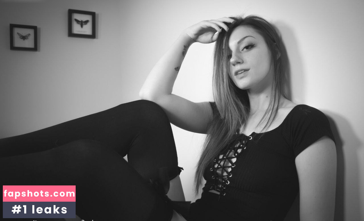 Izzy_xx gallery photo #14