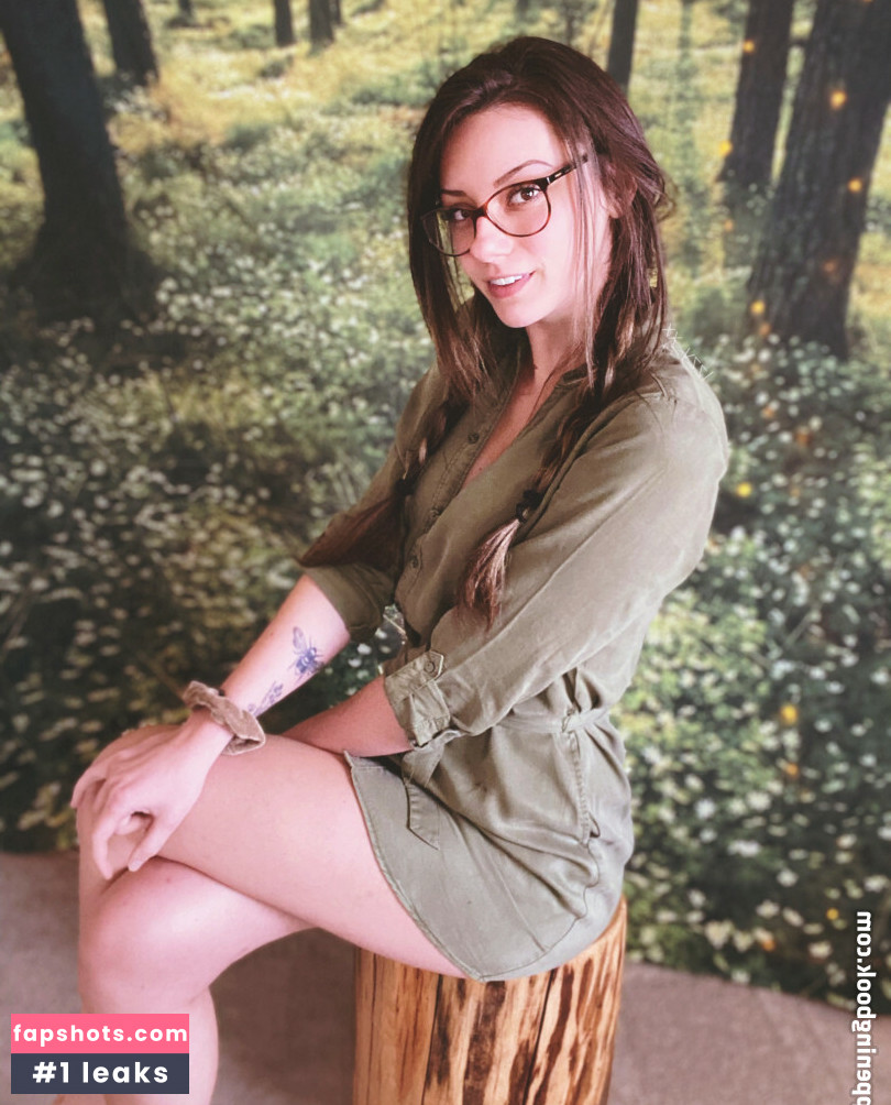 Izzy_xx gallery photo #70