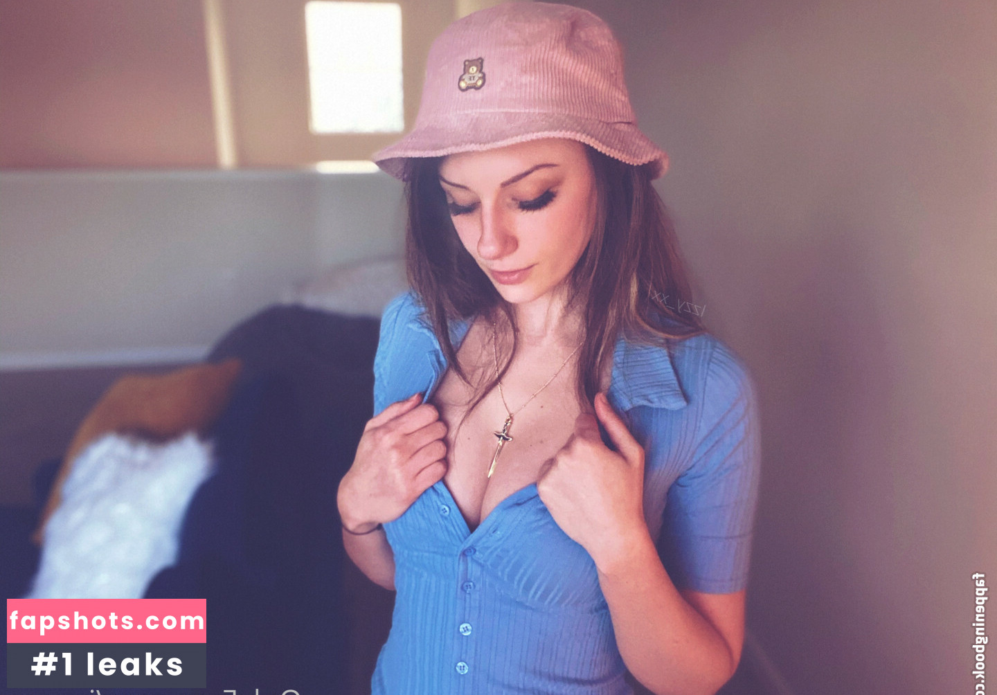 Izzy_xx gallery photo #74