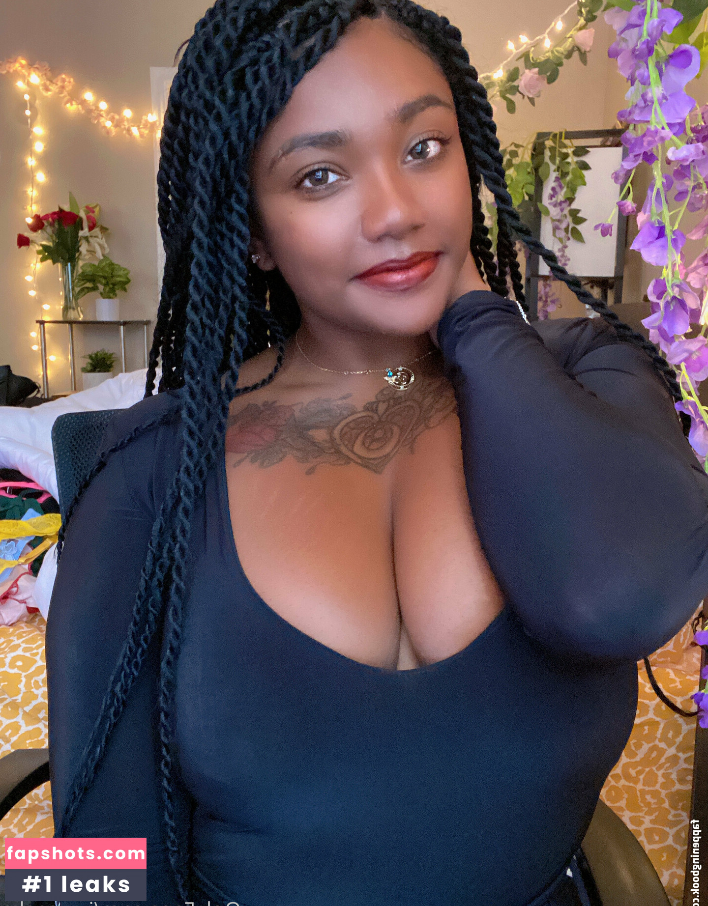 izzysaeko gallery photo #13