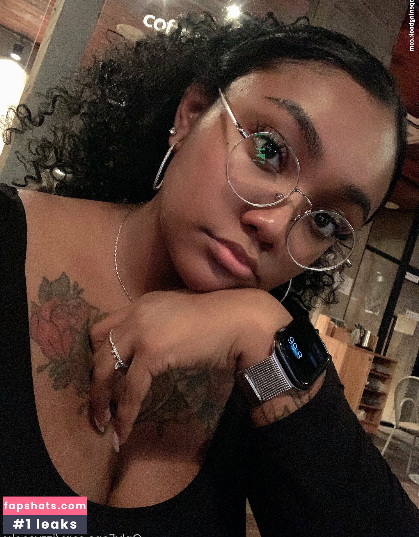 izzysaeko gallery photo #20