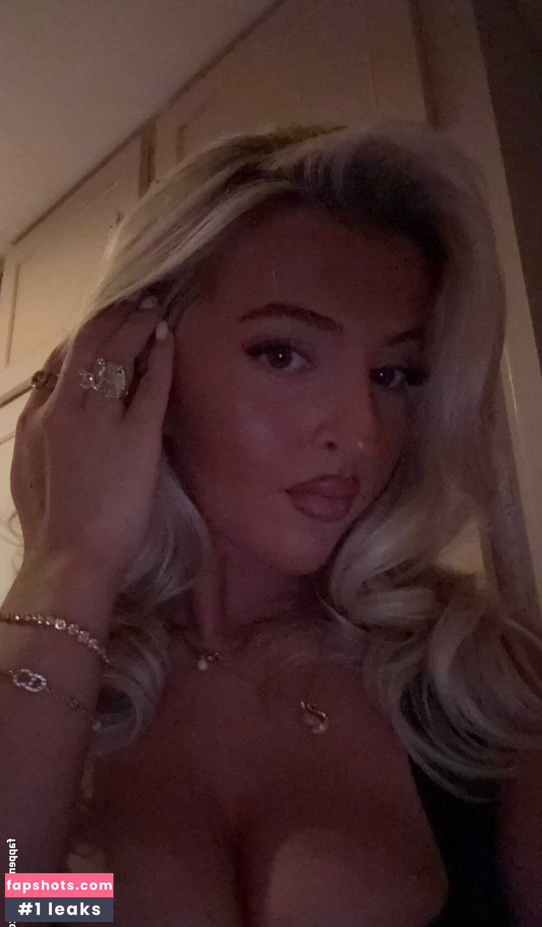 izzytaffs gallery photo #6