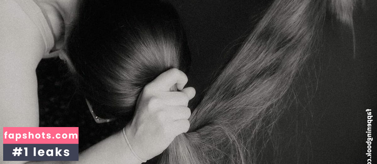 J Jessie Cave gallery photo #2