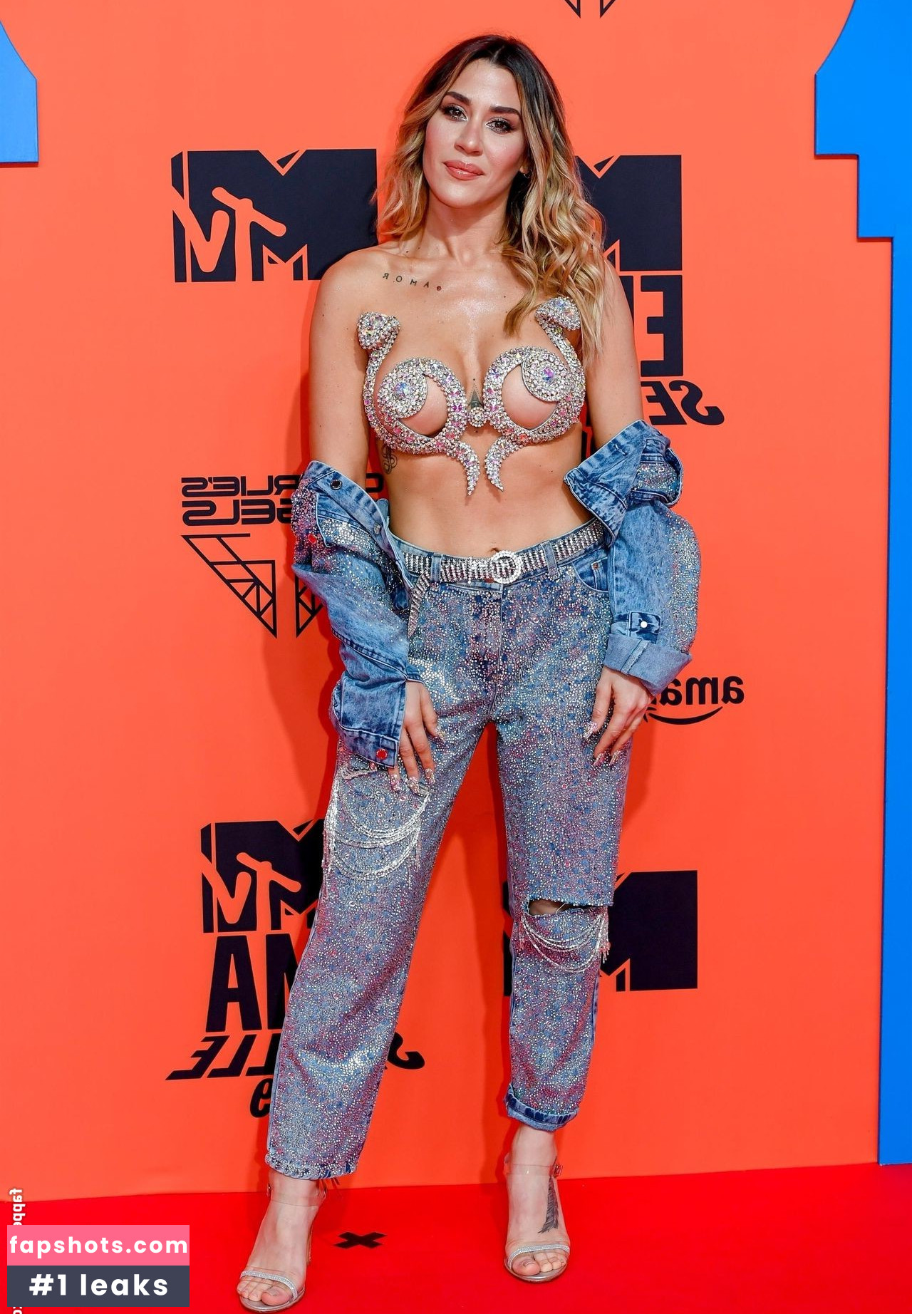 J Mena gallery photo #15