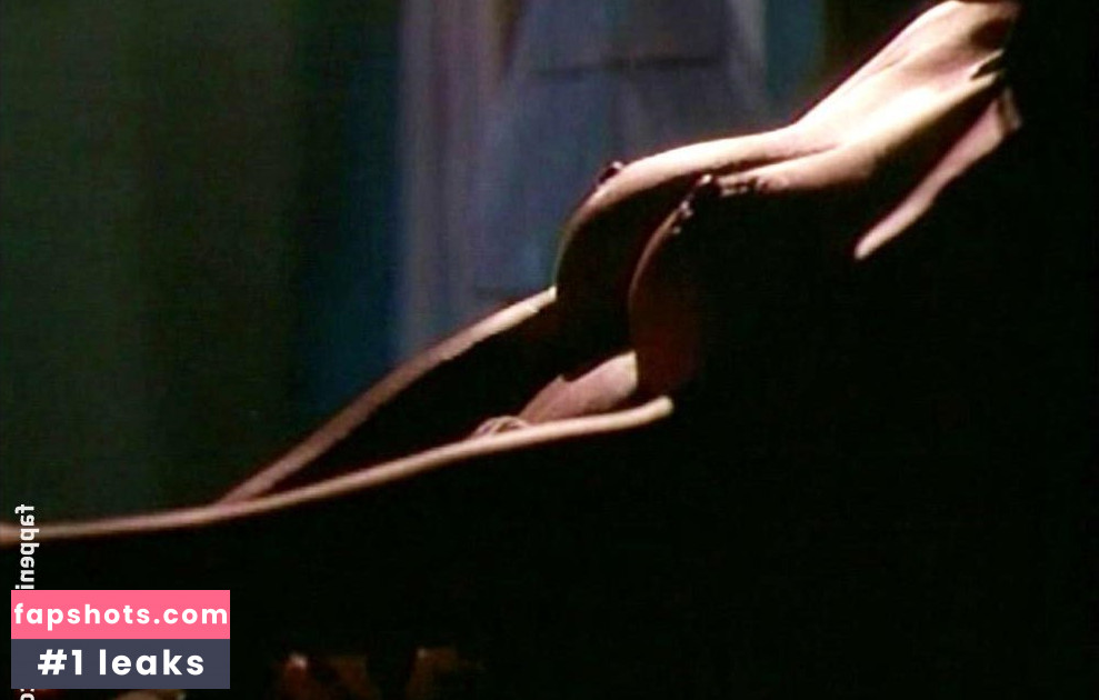 Jacaranda Alfaro gallery photo #7