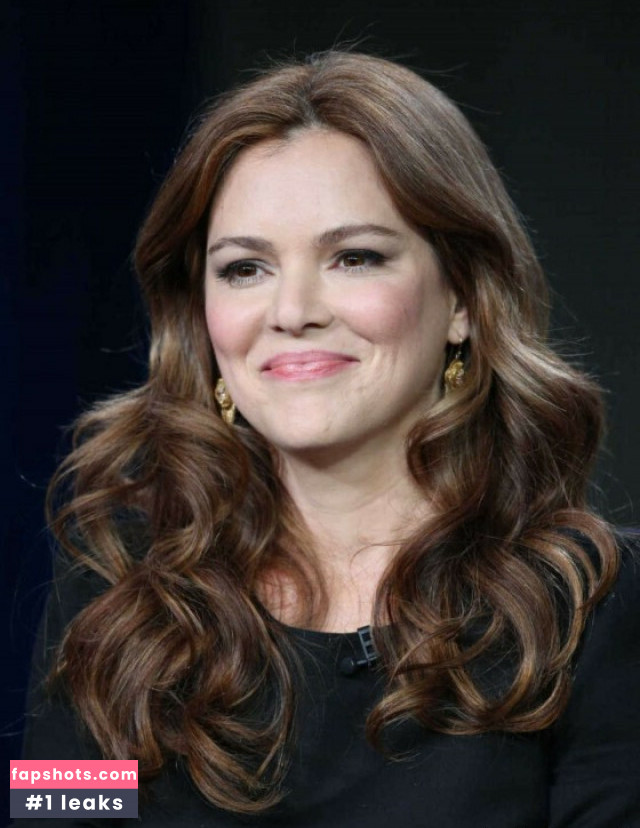 Jacinda Barrett gallery photo #3