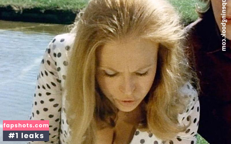 Jacki Weaver gallery photo #4