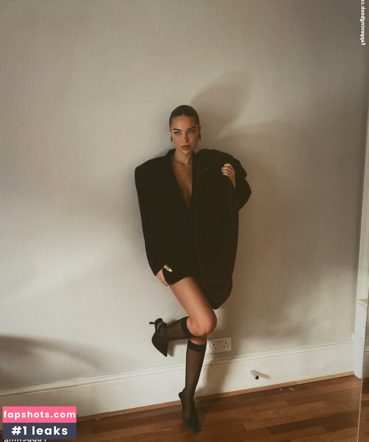 Jackie Apostel gallery photo #4