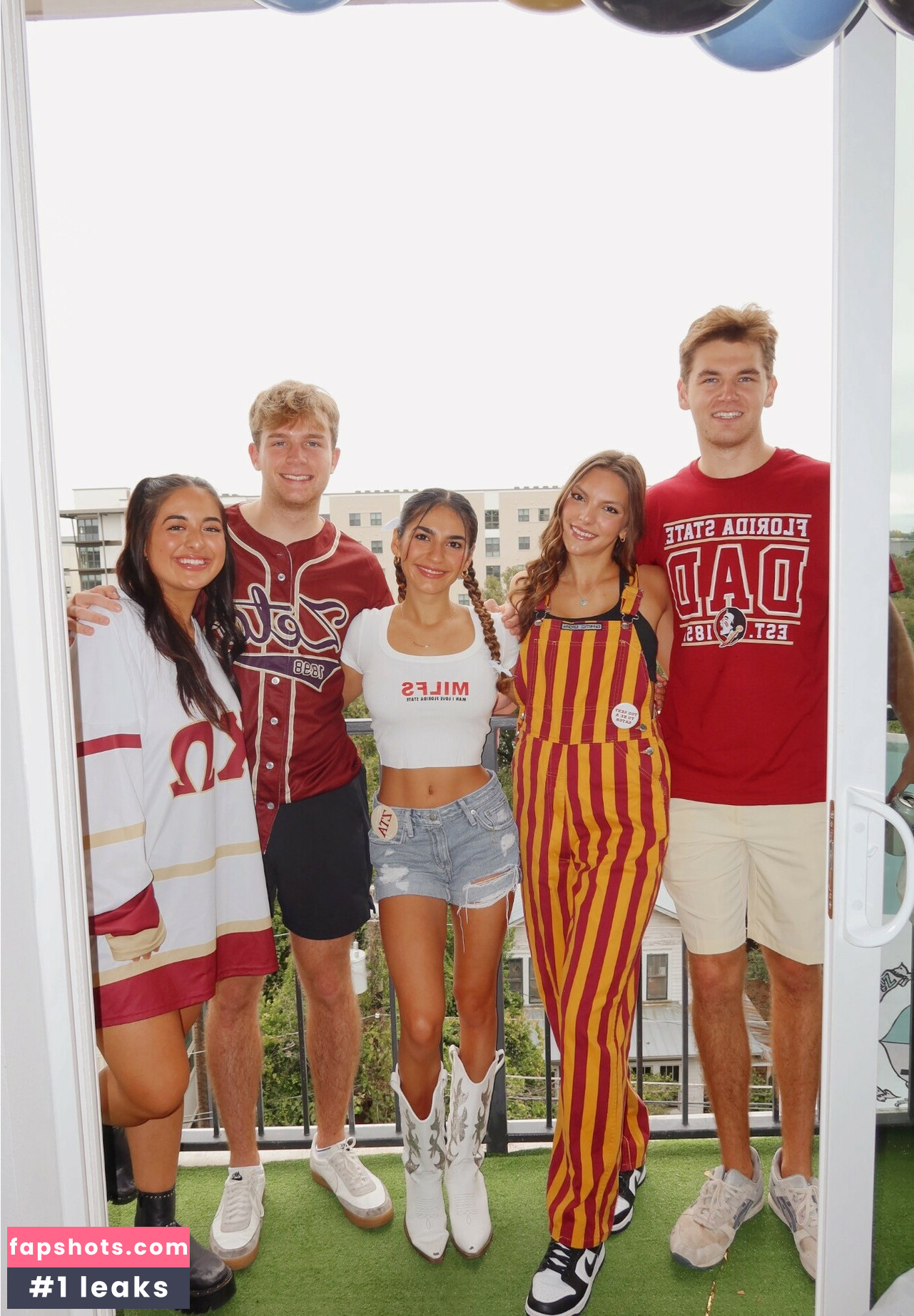 Jackie Aron gallery photo #40