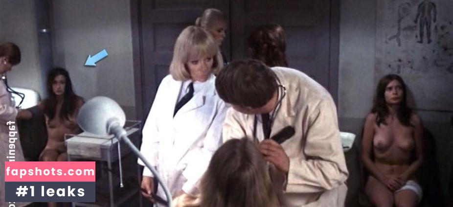 Jackie Giroux nude babe gallery