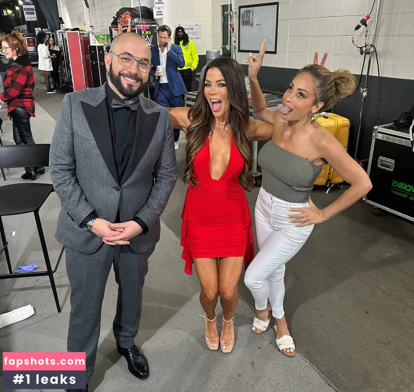 Jackie Redmond gallery photo #107