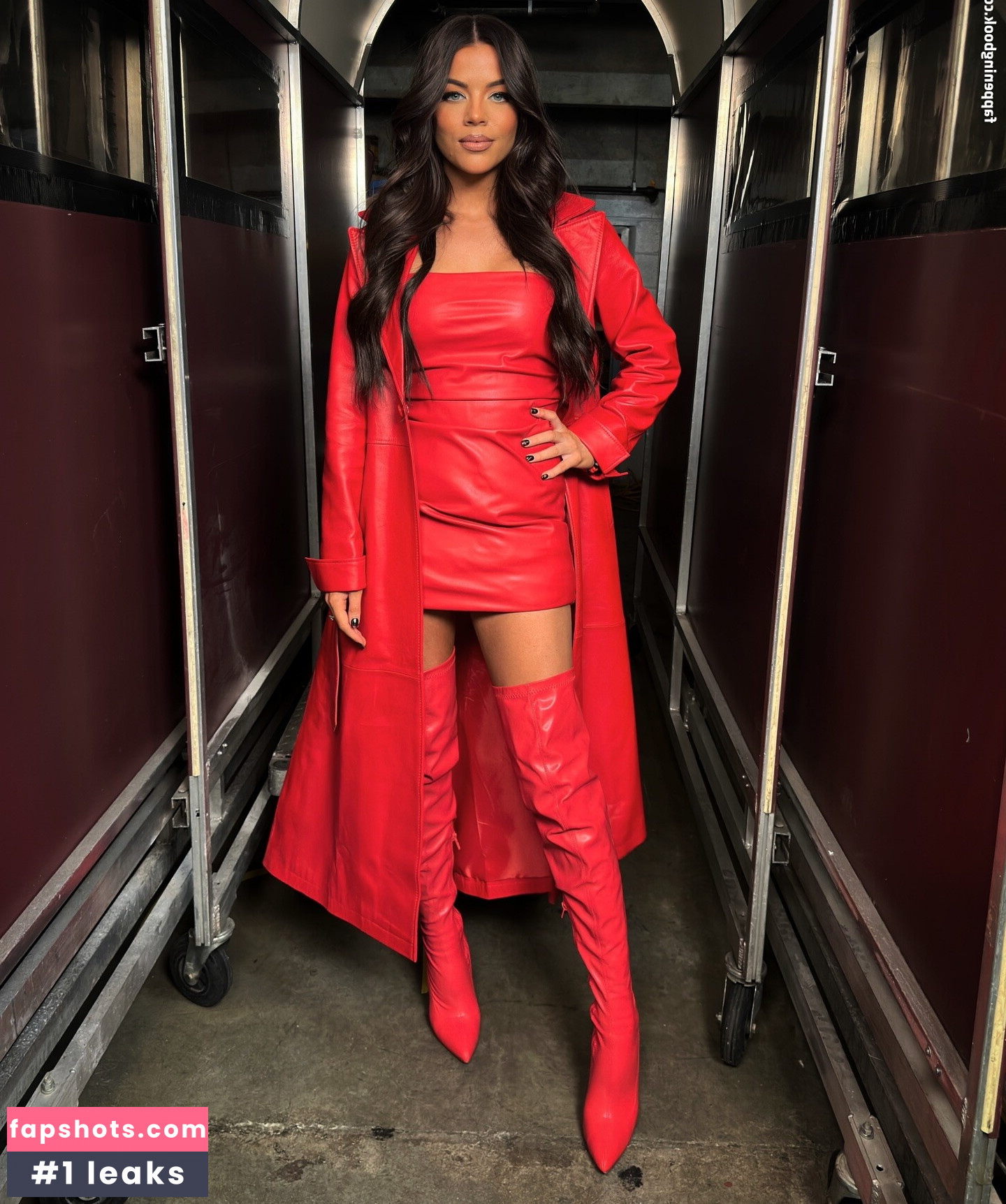 Jackie Redmond gallery photo #63